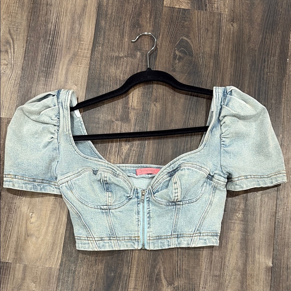 Signature8 | Size Small | Denim Puff Sleeve Crop Top